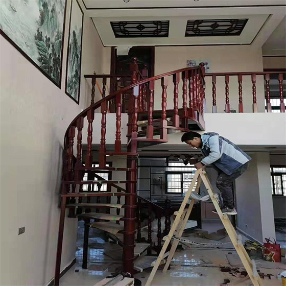 武汉旋转木楼梯生产厂家